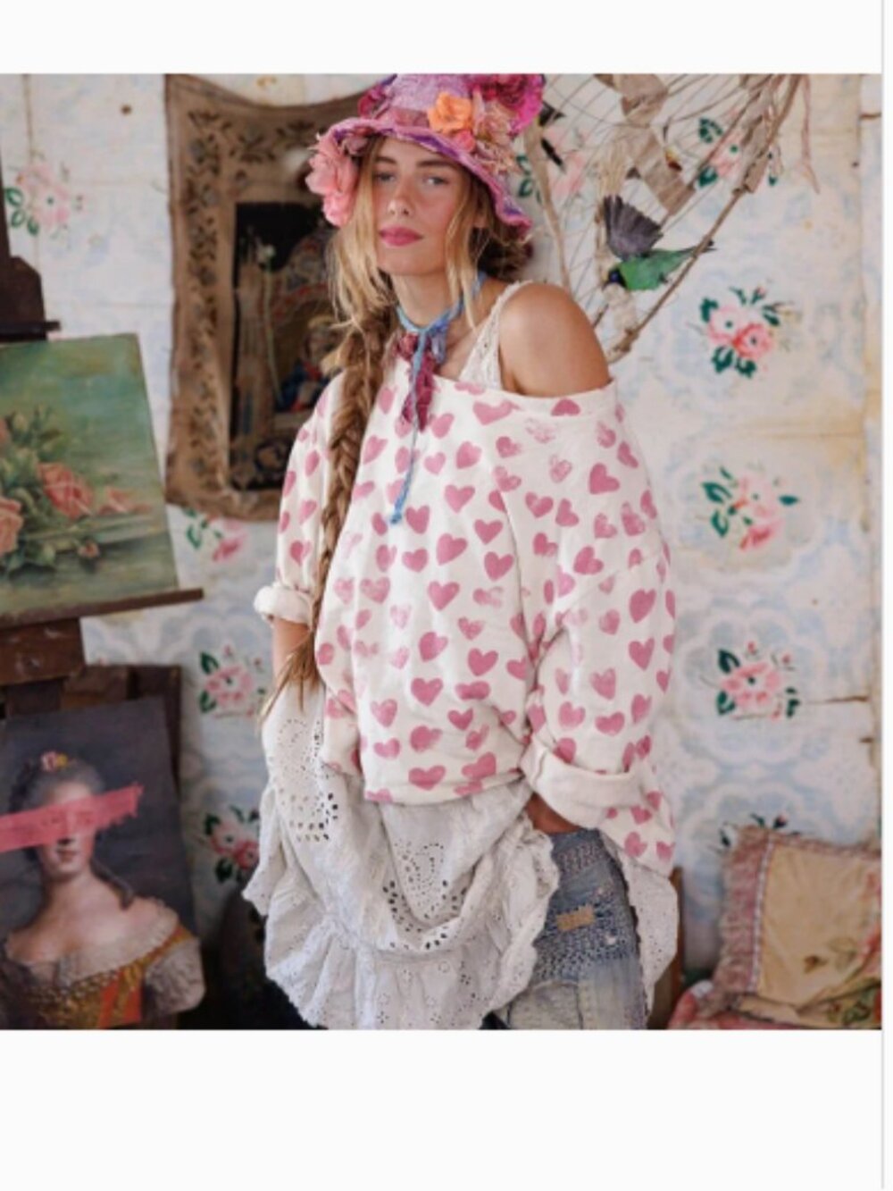 Magnolia Pearl Heart Hermosa Sweatshirt Oversized OS